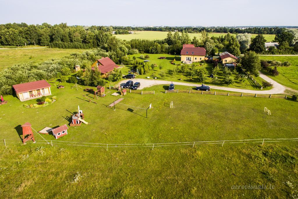 Guest House Podnieki เวนต์สปิลส์ ภายนอก รูปภาพ