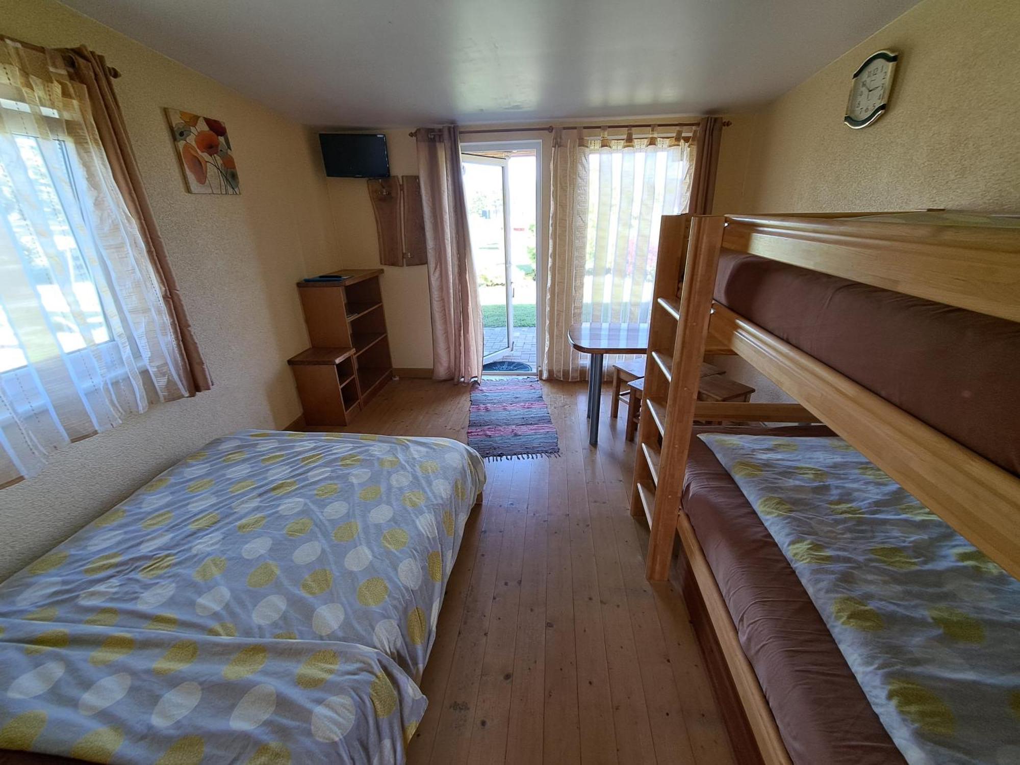 Guest House Podnieki เวนต์สปิลส์ ภายนอก รูปภาพ