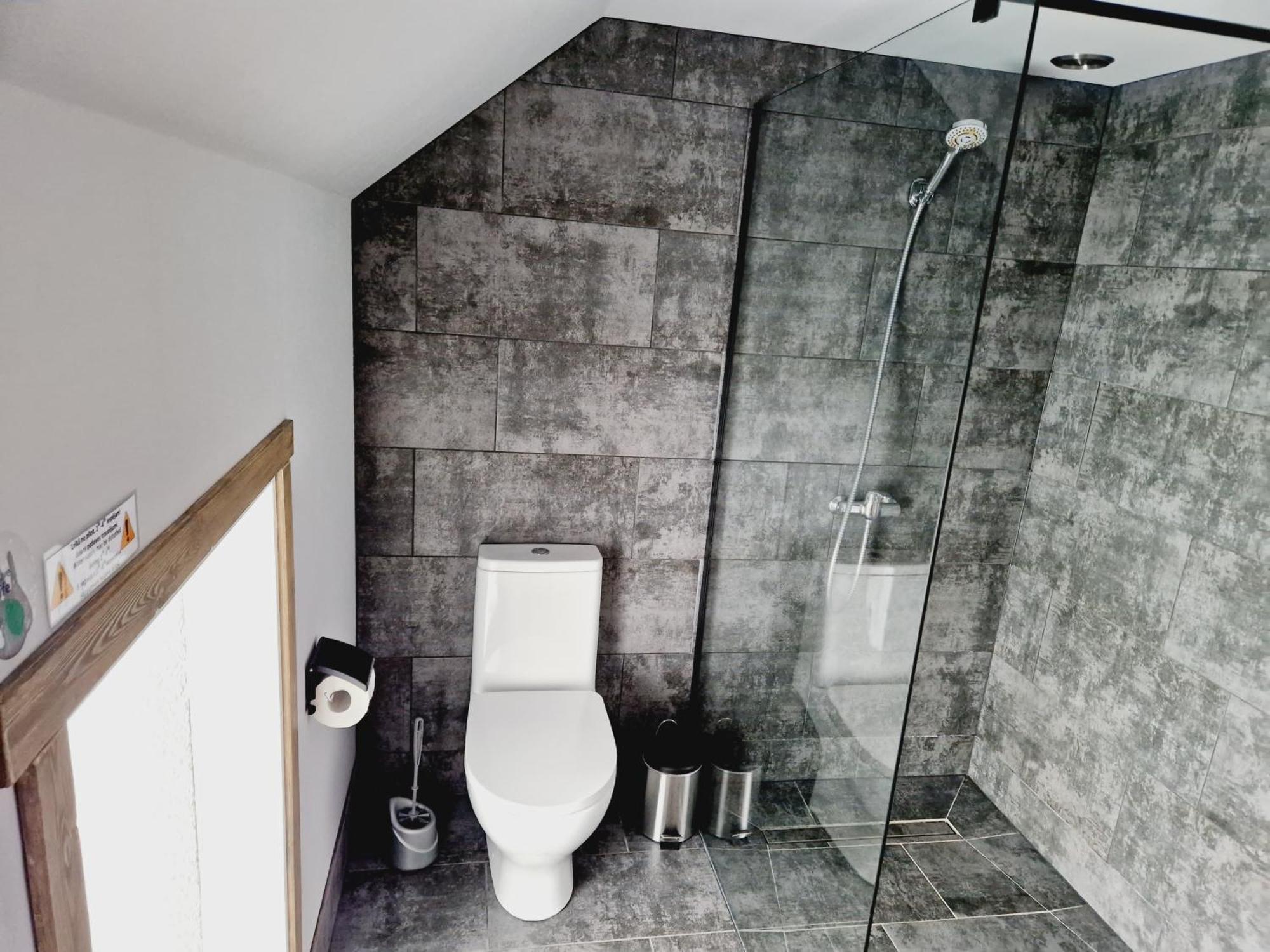 Guest House Podnieki เวนต์สปิลส์ ภายนอก รูปภาพ